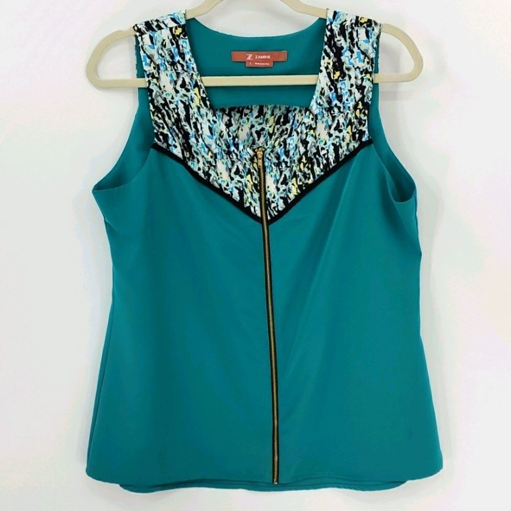 Zameiw women's sleevless top. Large USA exposed zipper. Beautiful shade of green